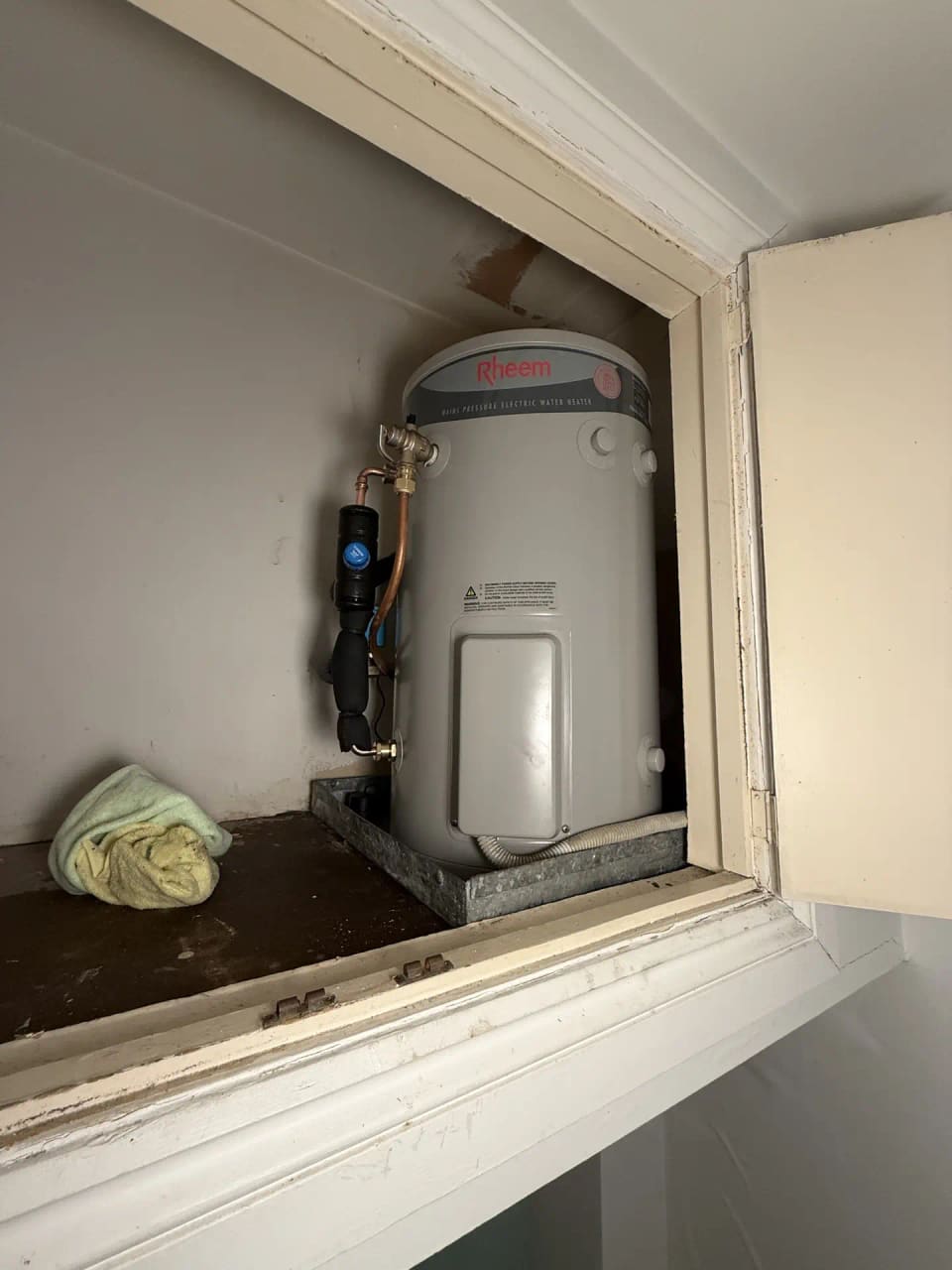 Hot water replacement · Potts Point — installed hot water unit